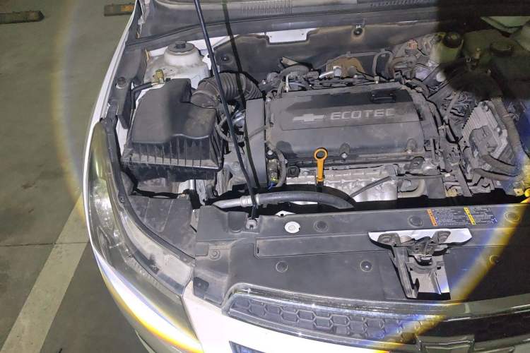 Used Chevrolet Cruze 2011 1.8L SX Automatic Transmission Engine Bay Right