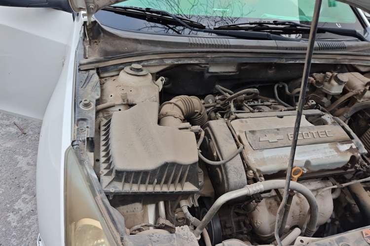 Used Chevrolet Cruze 2011 1.8L SE Automatic Engine Bay Right