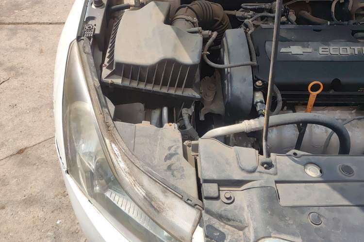 Used Chevrolet Cruze 2011 1.6L SE Automatic Engine Bay Right
