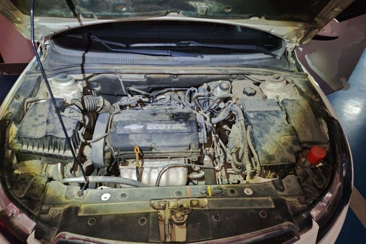 Used Chevrolet Cruze 2011 1.8L SE Automatic Engine Bay