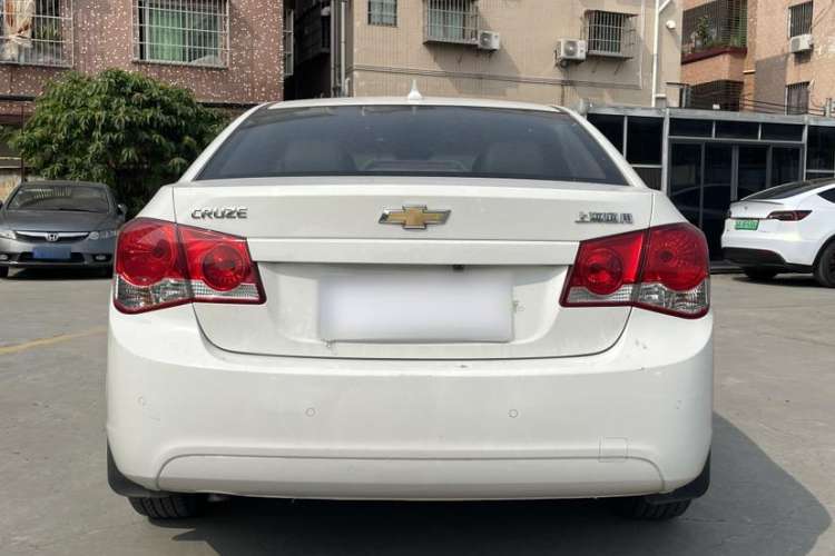 Used Chevrolet Cruze 2011 1.8L SE Automatic Exterior 8