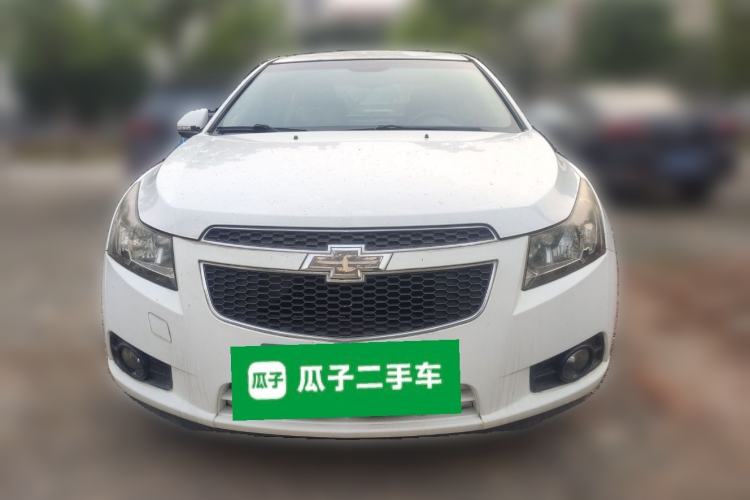 Used Chevrolet Cruze 2011 1.6L SE MT Transformers Edition Front