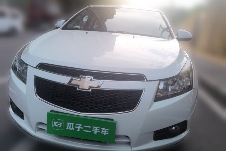 Used Chevrolet Cruze 2011 1.6T SE MT Front