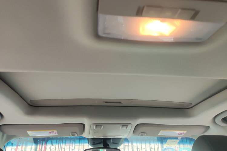 Used Chevrolet Cruze 2011 1.6L SE Automatic Headliner
