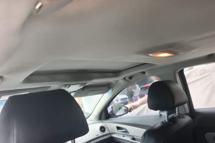 Used Chevrolet Cruze 2011 1.8L SE Automatic Headliner
