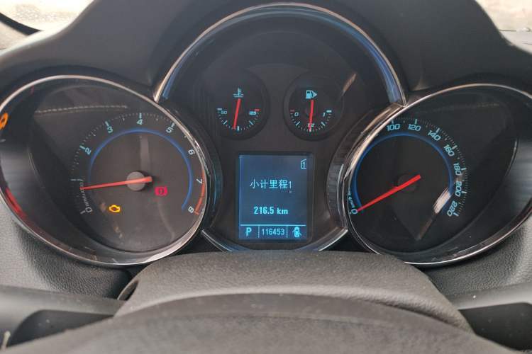 Used Chevrolet Cruze 2011 1.8L SX Automatic Transmission Instrument Cluster