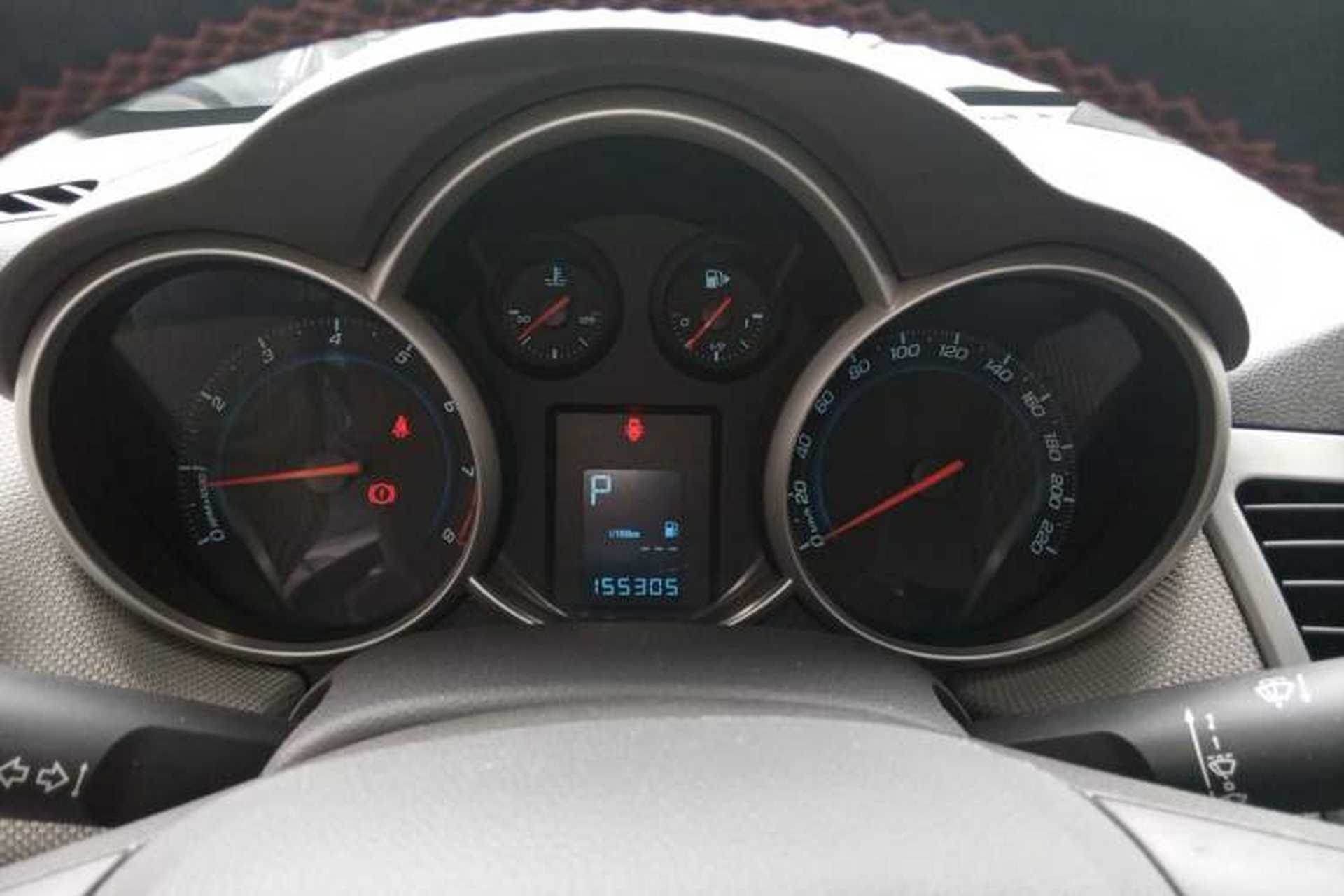 Used Chevrolet Cruze 2011 1.8L SE Automatic Instrument Cluster