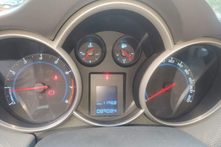 Used Chevrolet Cruze 2011 1.6L SE MT Transformers Edition Instrument Cluster