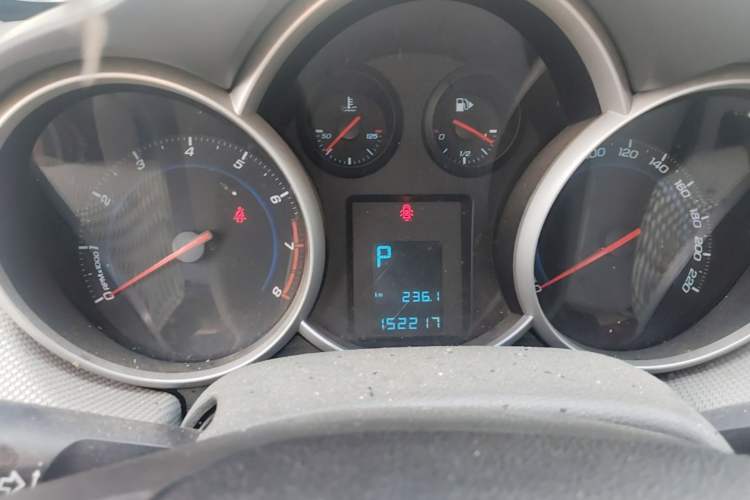 Used Chevrolet Cruze 2011 1.6L SL Grand Touring Edition Automatic Instrument Cluster