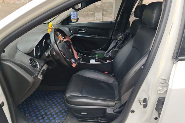 Used Chevrolet Cruze 2011 1.8L SX Automatic Transmission Left Front Seat