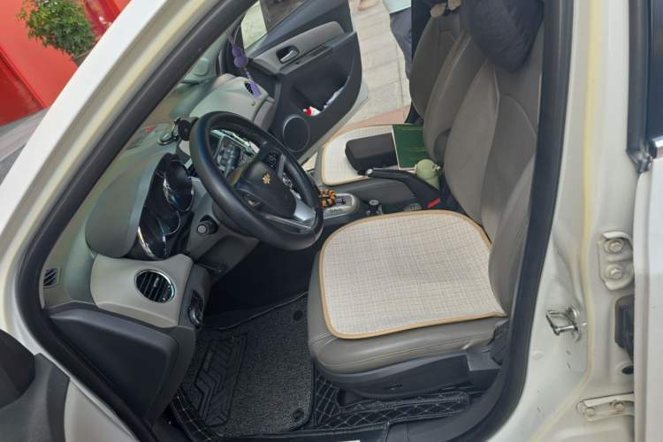 Used Chevrolet Cruze 2011 1.8L SX Automatic Transmission Left Front Seat