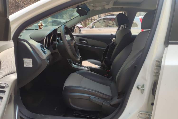 Used Chevrolet Cruze 2011 1.6L SE Automatic Left Front Seat