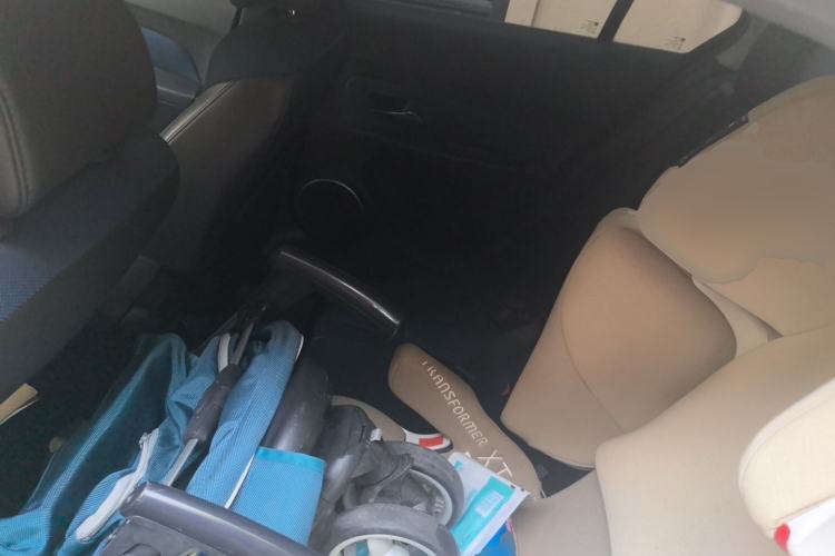 Used Chevrolet Cruze 2011 1.6T SE MT Left Rear Seat