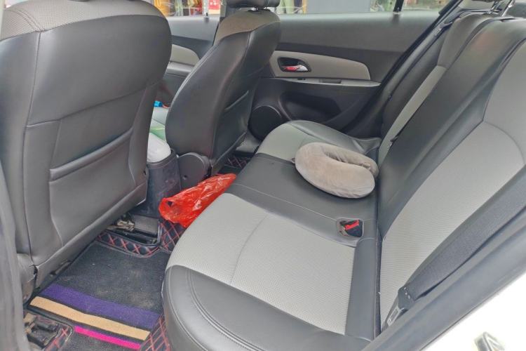 Used Chevrolet Cruze 2011 1.6L SL MT Left Rear Seat