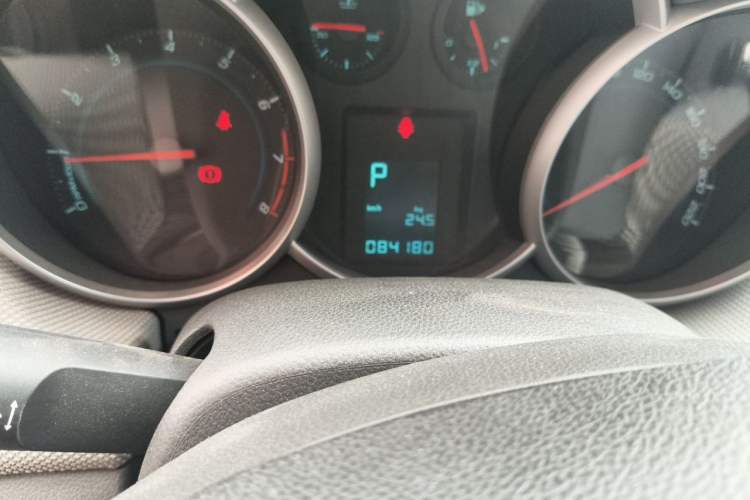 Used Chevrolet Cruze 2011 1.6L SE Automatic Odometer Close Up