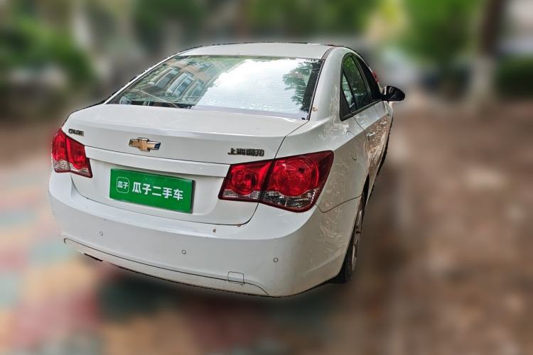 Used Chevrolet Cruze 2011 1.6L SE MT Transformers Edition Rear Right 45 Deg