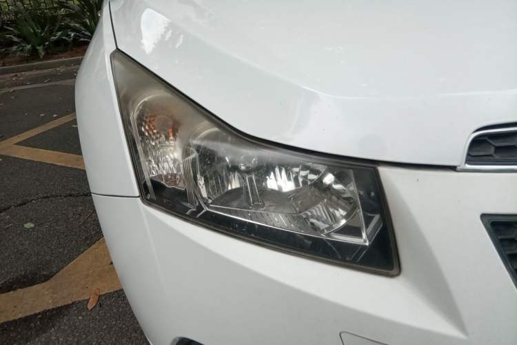 Used Chevrolet Cruze 2011 1.8L SE Automatic Right Front Headlight