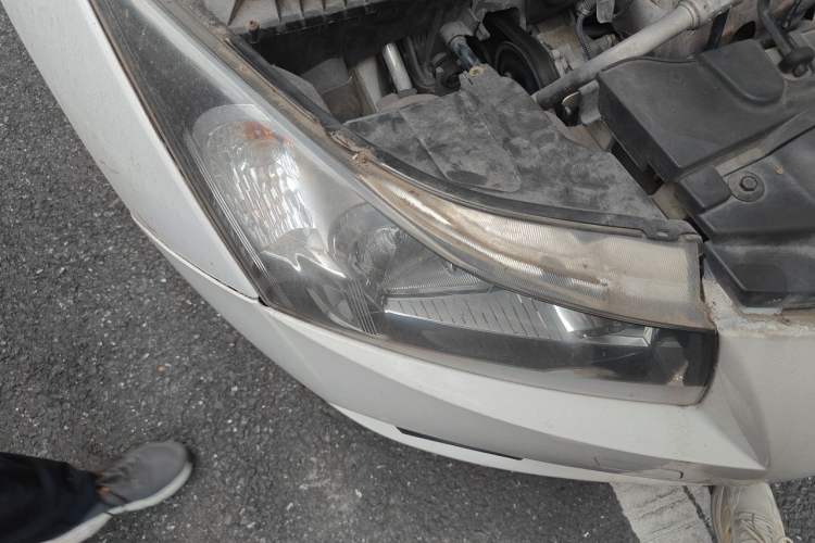 Used Chevrolet Cruze 2011 1.8L SE Automatic Right Front Headlight