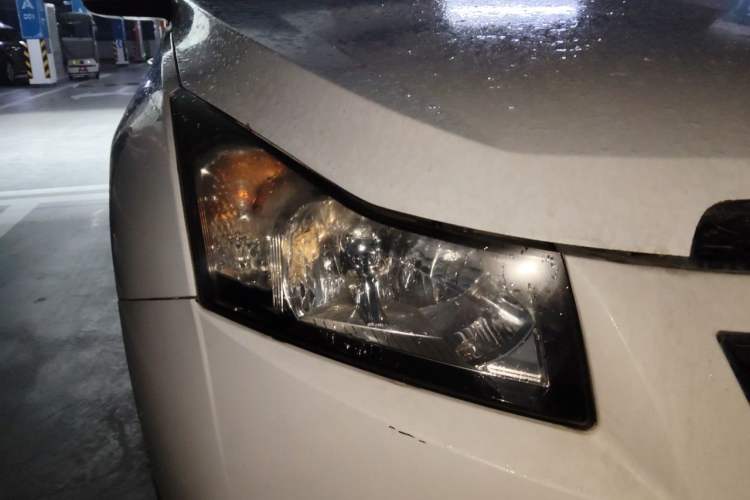 Used Chevrolet Cruze 2011 1.6T SE MT Right Front Headlight