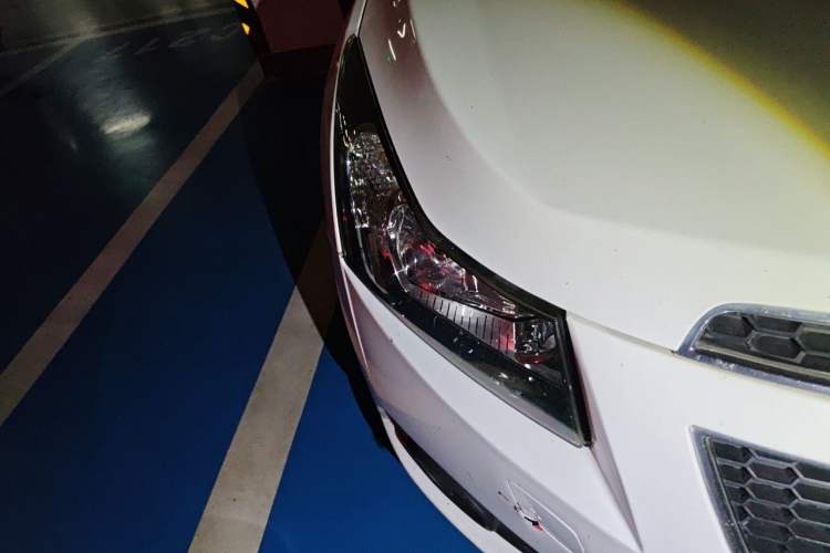 Used Chevrolet Cruze 2011 1.8L SE Automatic Right Front Headlight