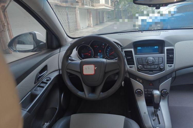 Used Chevrolet Cruze 2011 1.8L SE Automatic Steering Wheel