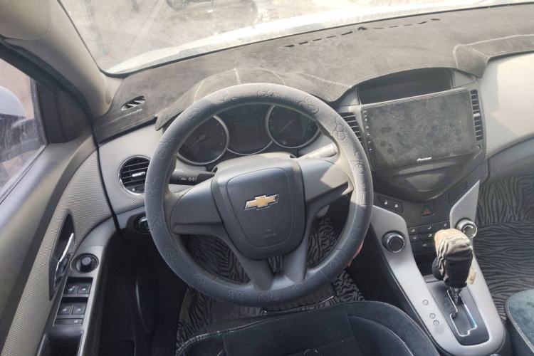 Used Chevrolet Cruze 2011 1.6L SE Automatic Steering Wheel