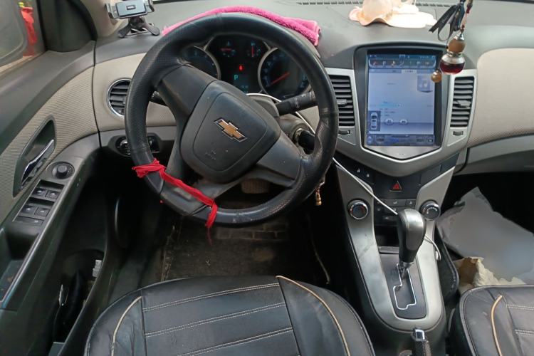 Used Chevrolet Cruze 2011 1.8L SE Automatic Steering Wheel