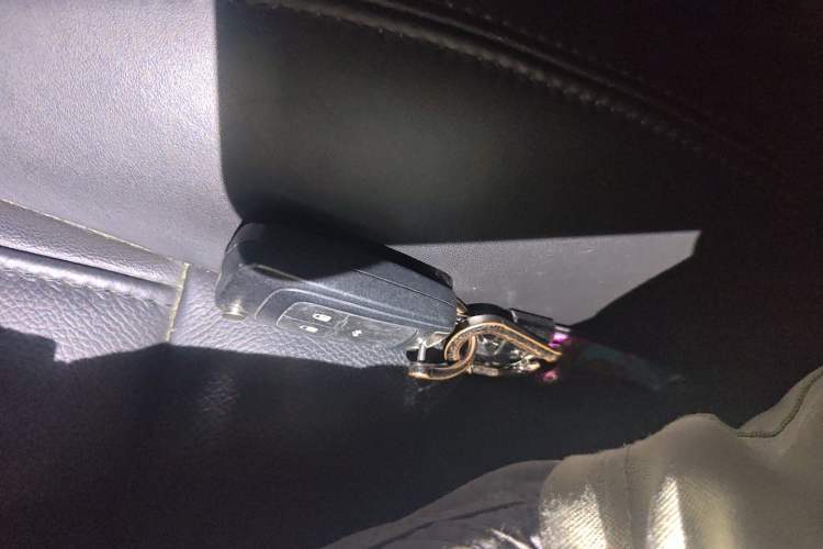 Used Chevrolet Cruze 2011 1.8L SX Automatic Transmission Vehicle Key