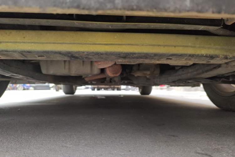 Used Chevrolet Cruze 2011 1.6L SE MT Transformers Edition Chassis Front