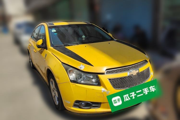 Used Chevrolet Cruze 2011 1.6L SE MT Transformers Edition Front Right 45 Deg