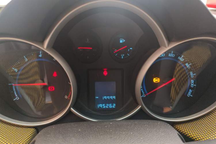 Used Chevrolet Cruze 2011 1.6L SE MT Transformers Edition Instrument Cluster
