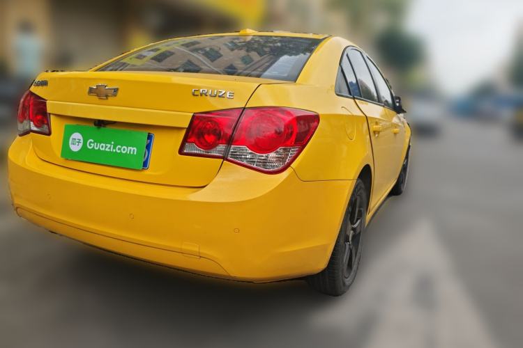 Used Chevrolet Cruze 2011 1.6L SE MT Transformers Edition Rear Right 45 Deg