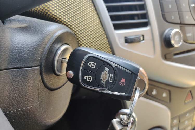 Used Chevrolet Cruze 2011 1.6L SE MT Transformers Edition Vehicle Key