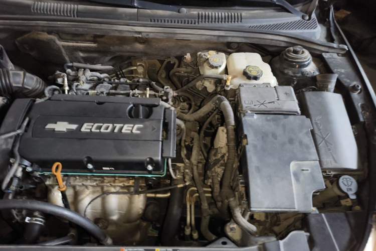 Used Chevrolet Cruze 2012 1.8L SE AT Engine Bay Left