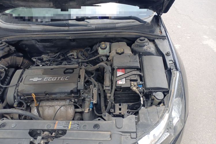 Used Chevrolet Cruze 2012 1.6L SE MT Engine Bay Left
