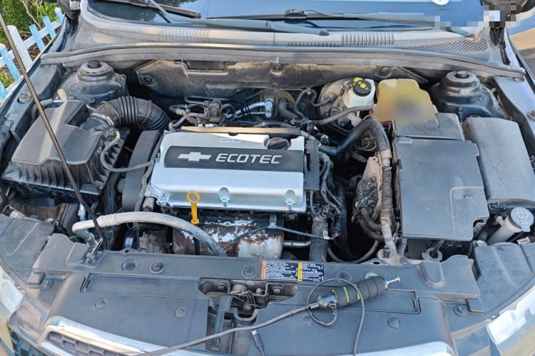 Used Chevrolet Cruze 2012 1.6L SE MT Engine Bay