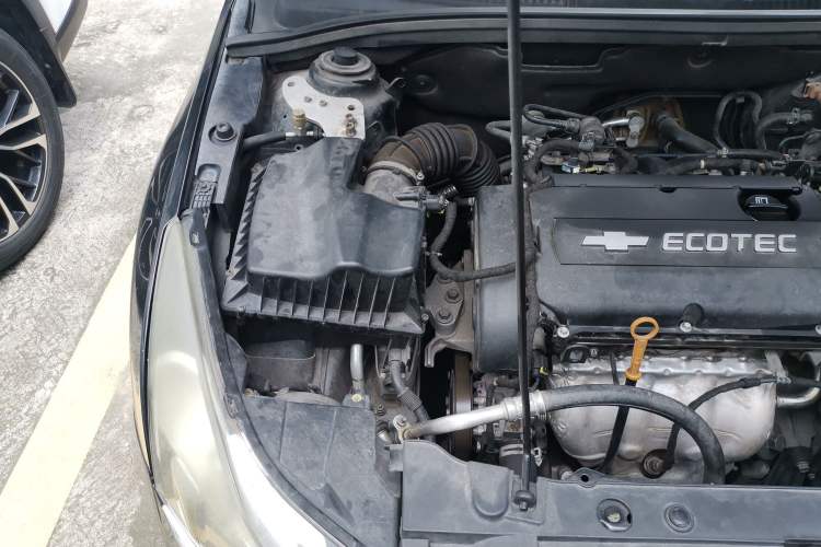 Used Chevrolet Cruze 2012 1.6L SE Automatic Engine Bay Right