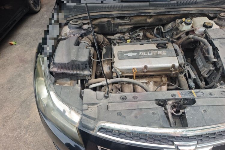 Used Chevrolet Cruze 2012 1.6L SE MT Engine Bay Right