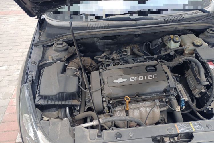 Used Chevrolet Cruze 2012 1.6L SE MT Engine Bay Right