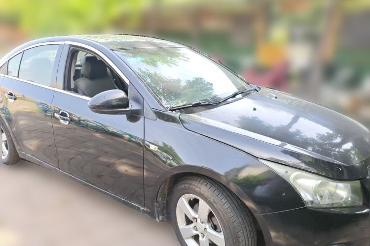 Used Chevrolet Cruze 2012 1.6L SE MT Front Right 45 Deg