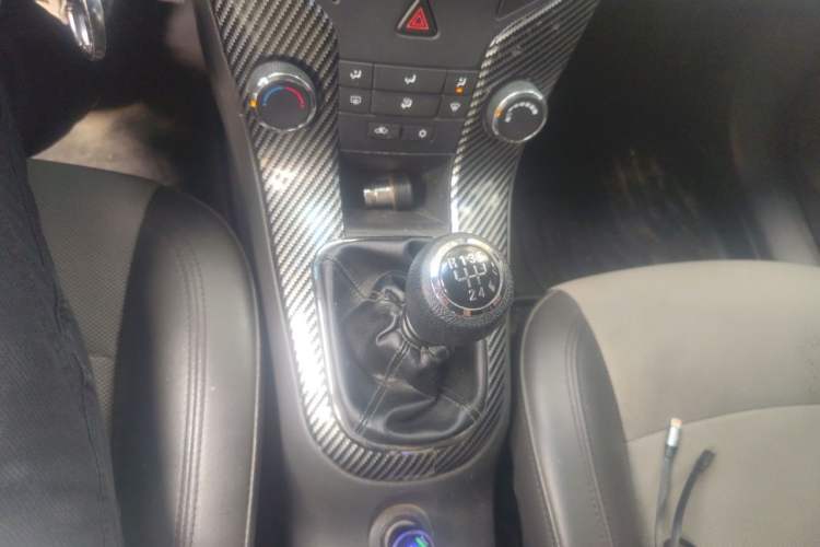 Used Chevrolet Cruze 2012 1.6L SL Grand Edition Manual Transmission Gear Lever