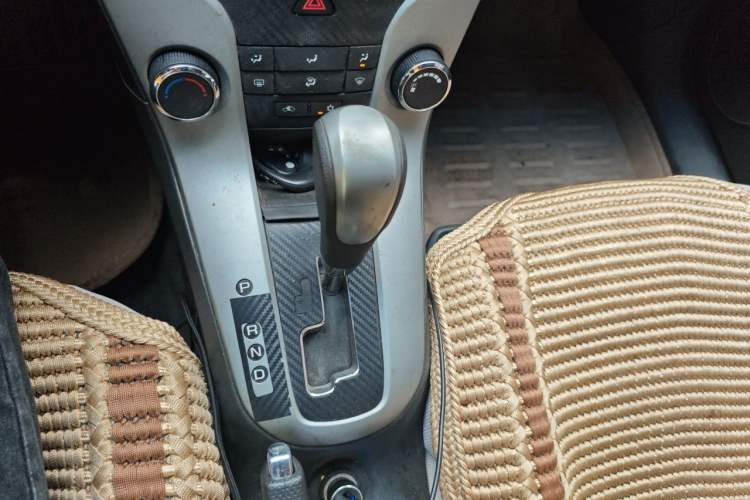 Used Chevrolet Cruze 2012 1.6L SE Automatic Gear Lever