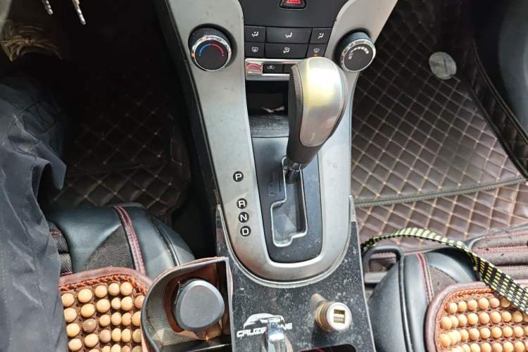 Used Chevrolet Cruze 2012 1.6L SE Automatic Gear Lever
