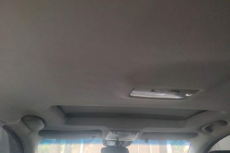 Used Chevrolet Cruze 2012 1.6L SL Grand Edition Manual Transmission Headliner