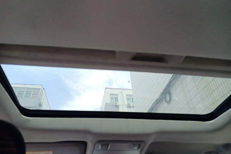 Used Chevrolet Cruze 2012 1.6L SE MT Headliner