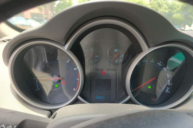 Used Chevrolet Cruze 2012 1.6L SE MT Instrument Cluster