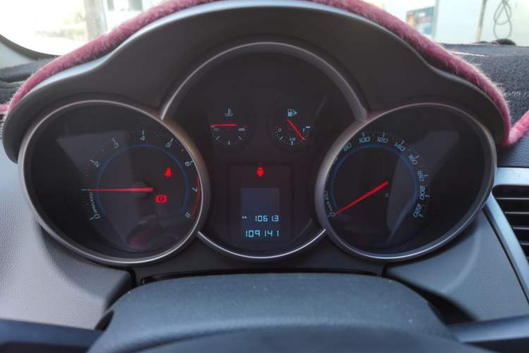 Used Chevrolet Cruze 2012 1.6L SL MT Instrument Cluster