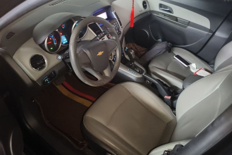 Used Chevrolet Cruze 2012 1.8L SE AT Left Front Seat
