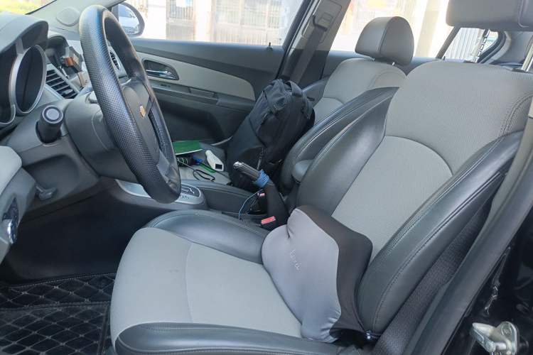 Used Chevrolet Cruze 2012 1.8L SE AT Left Front Seat