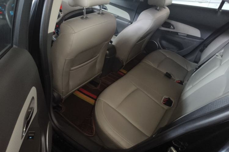 Used Chevrolet Cruze 2012 1.8L SE AT Left Rear Seat